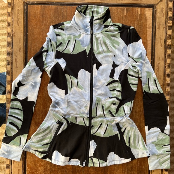 NWOT TA Tracy Anderson G.I.L.I. Zip Front Peplum Jacket Black Palm - Picture 4 of 11